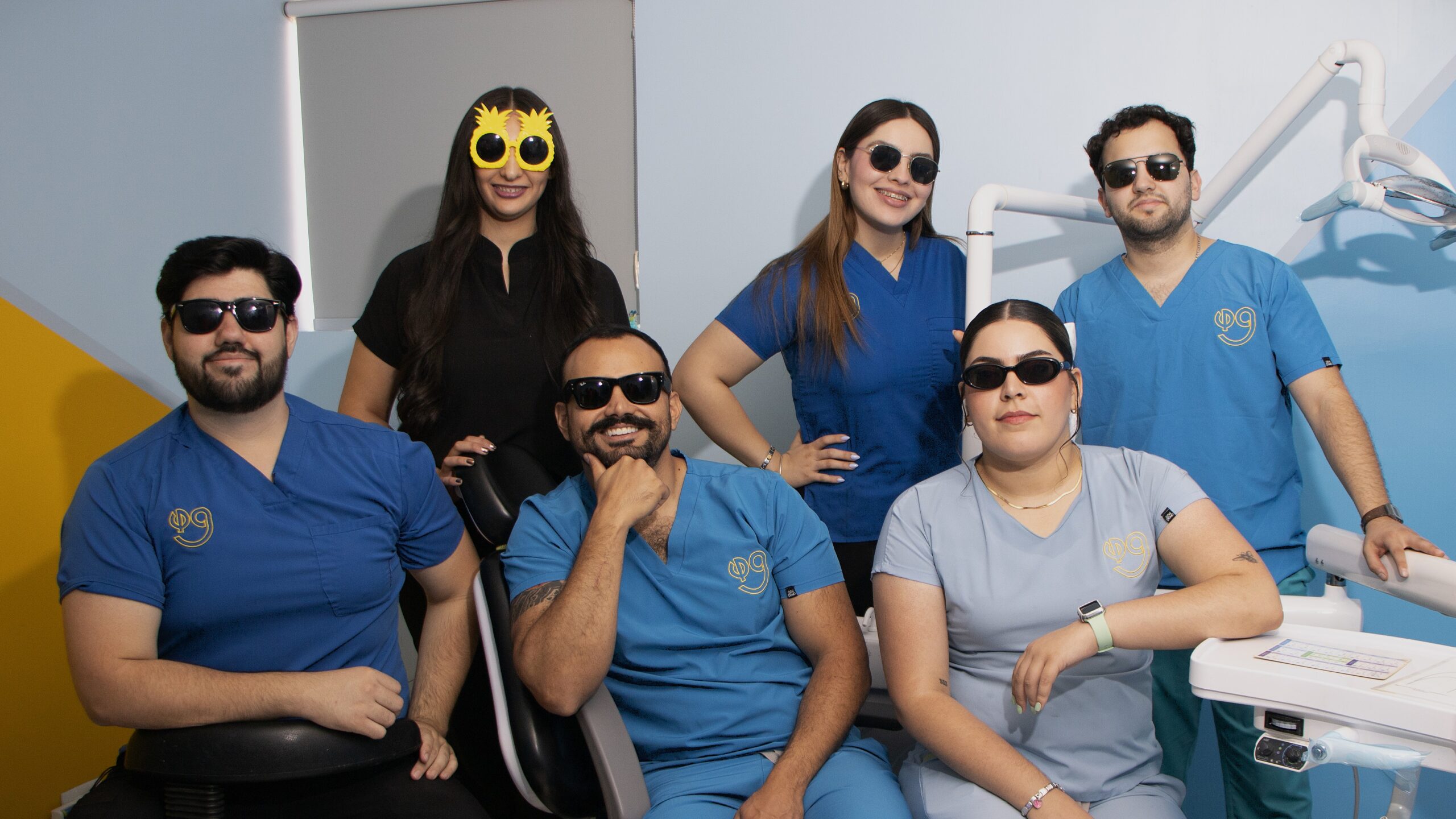 Equipo de doctores del consultorio